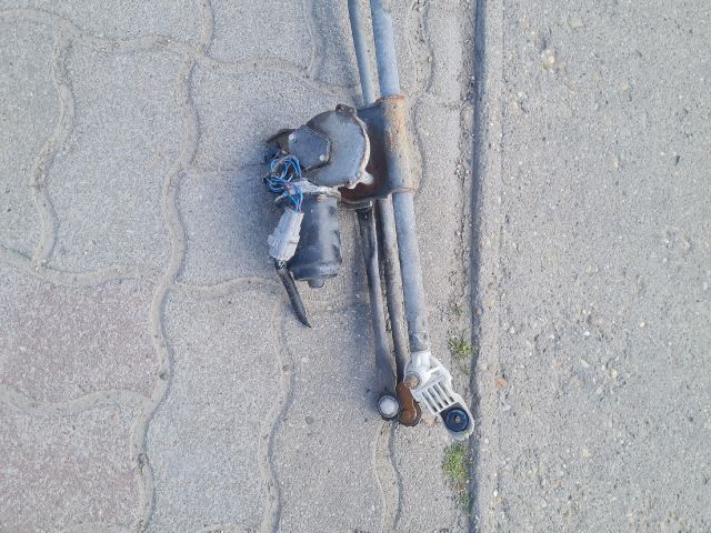 bontott SUZUKI SWIFT III Első Ablaktörlő Szerkezet Motorral