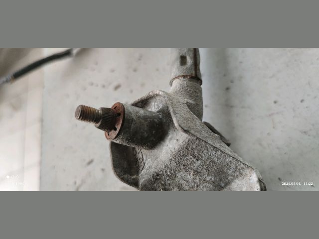 bontott SUZUKI SWIFT III Első Ablaktörlő Szerkezet Motorral