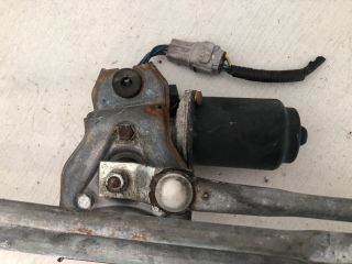 bontott SUZUKI SWIFT III Első Ablaktörlő Szerkezet Motorral