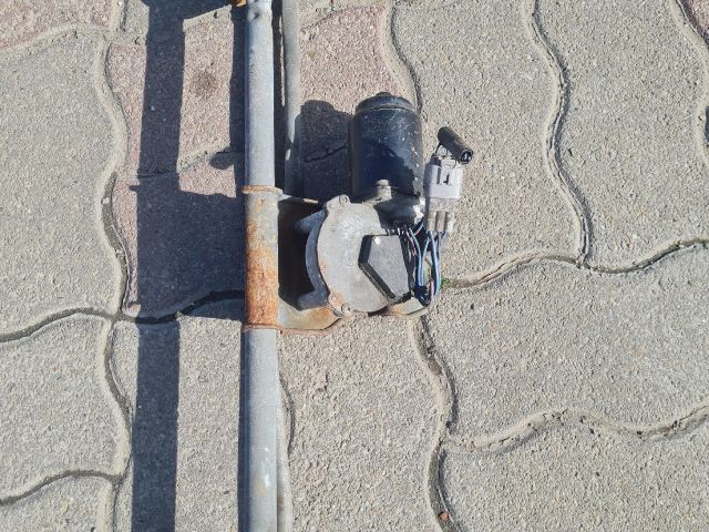 bontott SUZUKI SWIFT III Első Ablaktörlő Szerkezet Motorral