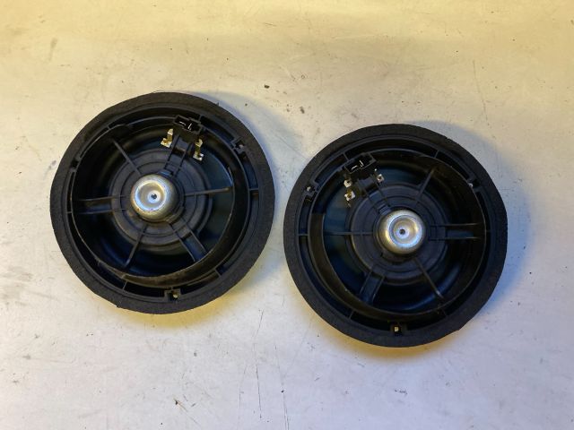 bontott SUZUKI SWIFT III Első Hangszóró Pár