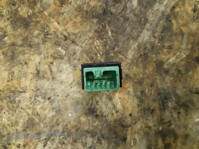 bontott SUZUKI SWIFT III Első Ködfényszóró Kapcsoló