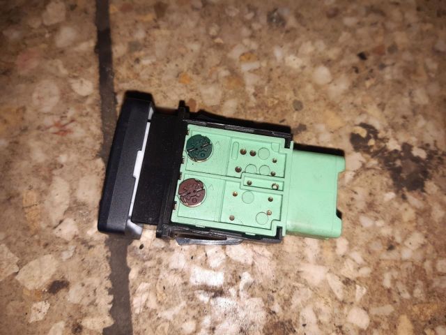 bontott SUZUKI SWIFT III Első Ködfényszóró Kapcsoló