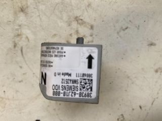 bontott SUZUKI SWIFT III Első Középső Ütközés Érzékelő (Homlokfalon)