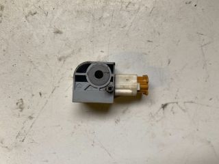 bontott SUZUKI SWIFT III Első Középső Ütközés Érzékelő (Homlokfalon)