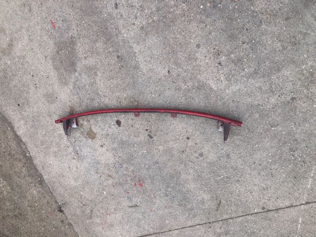 bontott SUZUKI SWIFT III Első Lökhárító Merevítő (Fém)