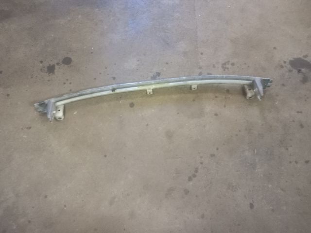 bontott SUZUKI SWIFT III Első Lökhárító Merevítő (Fém)