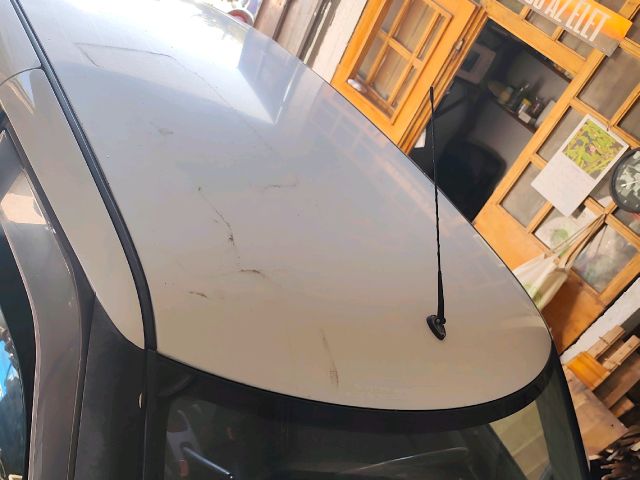 bontott SUZUKI SWIFT III Első Lökhárító Merevítő (Fém)