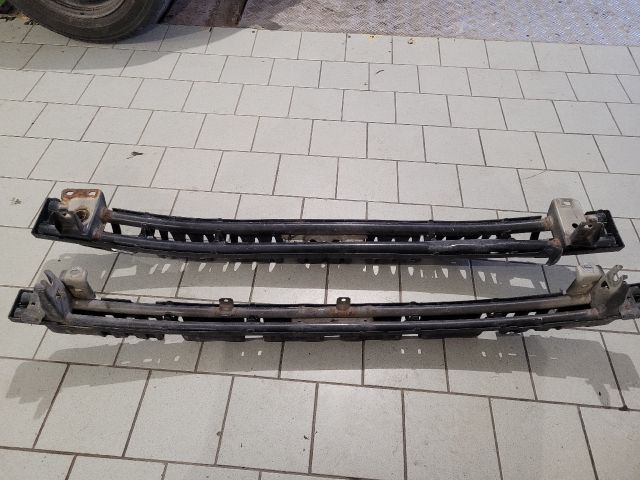 bontott SUZUKI SWIFT III Első Lökhárító Merevítő (Fém)