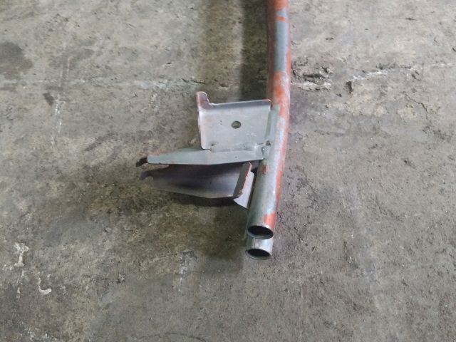 bontott SUZUKI SWIFT III Első Lökhárító Merevítő (Fém)