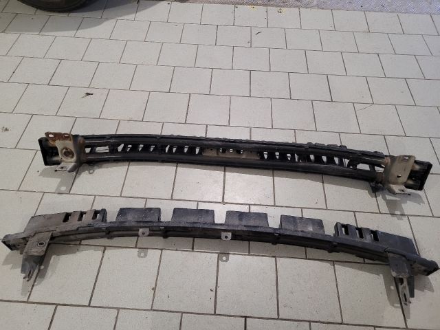 bontott SUZUKI SWIFT III Első Lökhárító Merevítő (Fém)