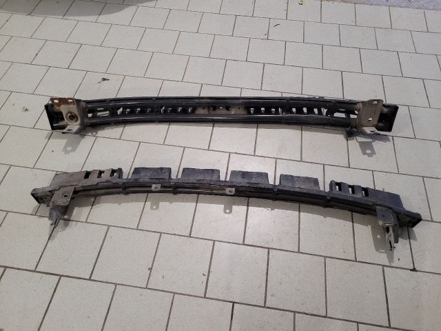 bontott SUZUKI SWIFT III Első Lökhárító Merevítő (Fém)