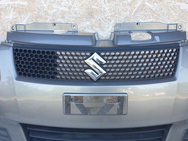 bontott SUZUKI SWIFT III Első Lökhárító (Részeivel)