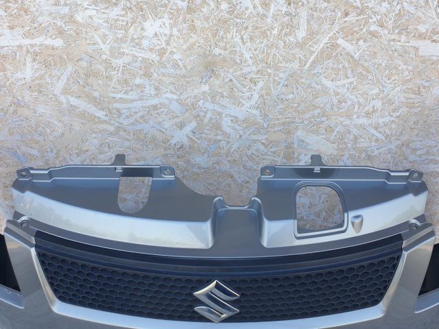 bontott SUZUKI SWIFT III Első Lökhárító (Részeivel)