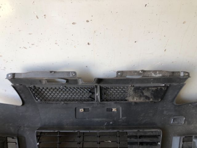 bontott SUZUKI SWIFT III Első Lökhárító (Részeivel)