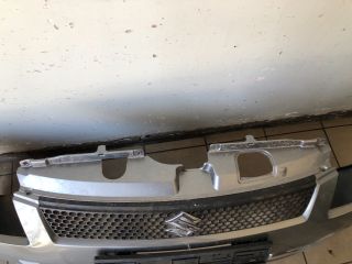 bontott SUZUKI SWIFT III Első Lökhárító (Részeivel)