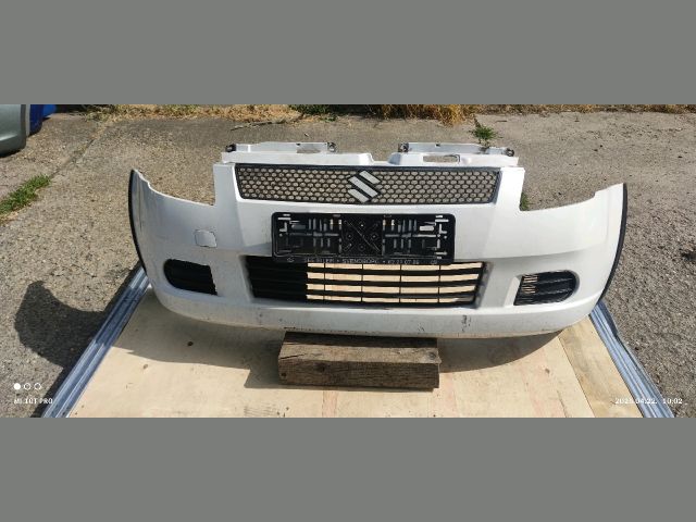 bontott SUZUKI SWIFT III Első Lökhárító (Részeivel)