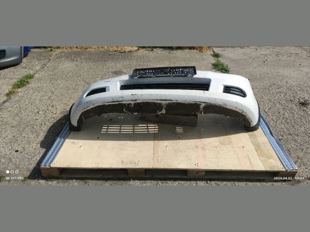 bontott SUZUKI SWIFT III Első Lökhárító (Részeivel)