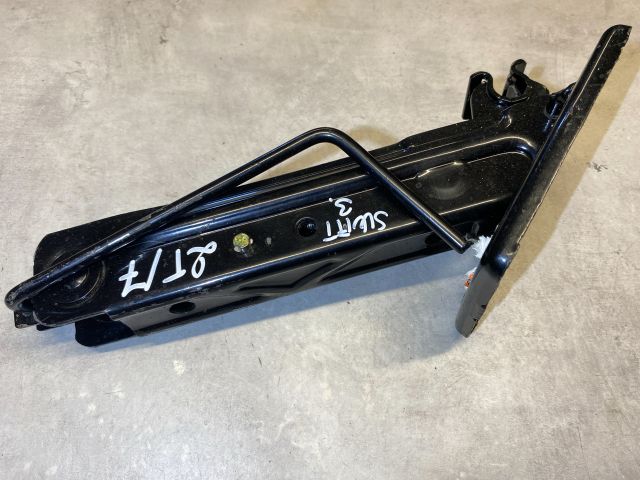 bontott SUZUKI SWIFT III Emelő