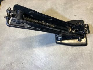 bontott SUZUKI SWIFT III Emelő