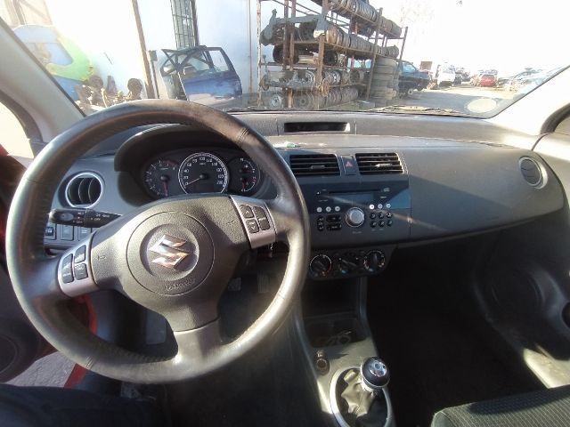 bontott SUZUKI SWIFT III Fékpedál