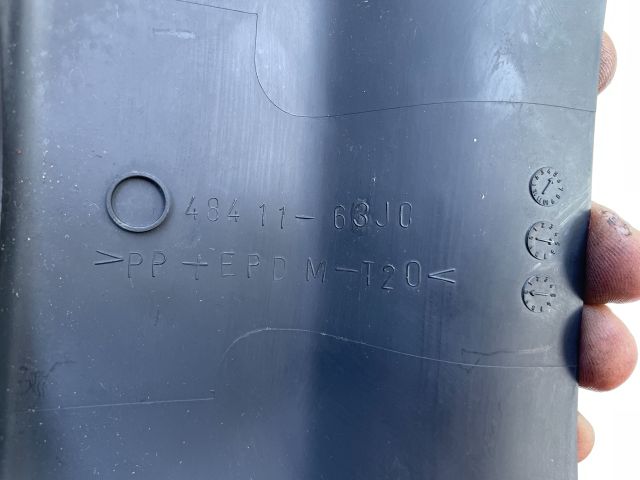 bontott SUZUKI SWIFT III Felső Kormányoszlop Burkolat