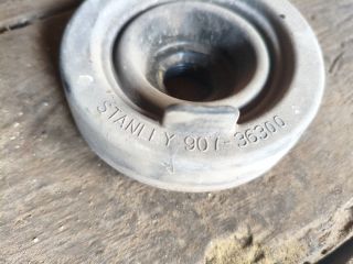 bontott SUZUKI SWIFT III Fényszóró Lámpabúra Fedél