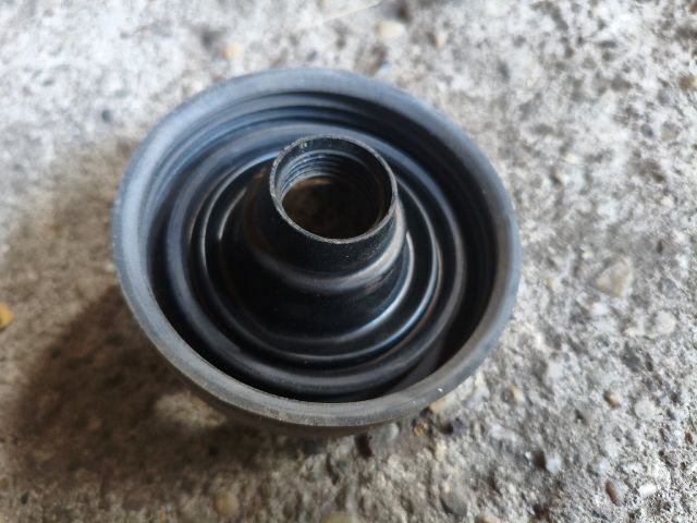 bontott SUZUKI SWIFT III Fényszóró Lámpabúra Fedél