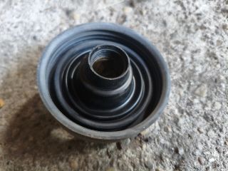 bontott SUZUKI SWIFT III Fényszóró Lámpabúra Fedél