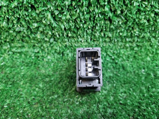 bontott SUZUKI SWIFT III Fényszórómagasság Állító Kapcsoló