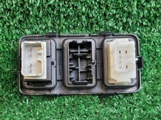 bontott SUZUKI SWIFT III Fényszórómagasság Állító Kapcsoló