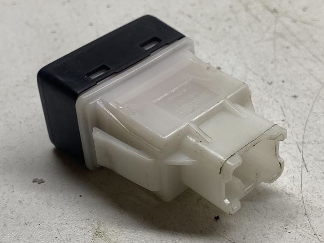 bontott SUZUKI SWIFT III Fényszórómagasság Állító Kapcsoló