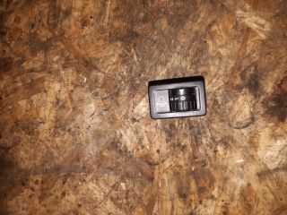 bontott SUZUKI SWIFT III Fényszórómagasság Állító Kapcsoló