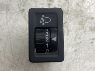 bontott SUZUKI SWIFT III Fényszórómagasság Állító Kapcsoló