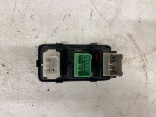 bontott SUZUKI SWIFT III Fényszórómagasság Állító Kapcsoló