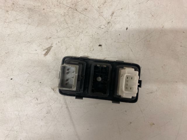 bontott SUZUKI SWIFT III Fényszórómagasság Állító Kapcsoló