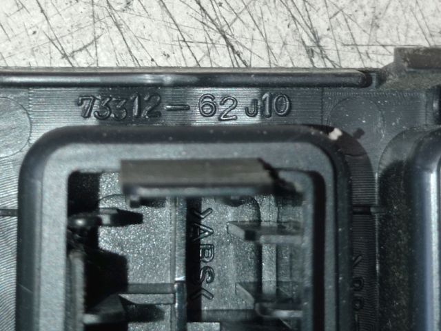 bontott SUZUKI SWIFT III Fényszórómagasság Állító Kapcsoló