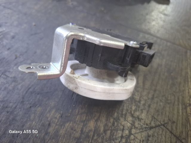 bontott SUZUKI SWIFT III Fűtés Állító Motor