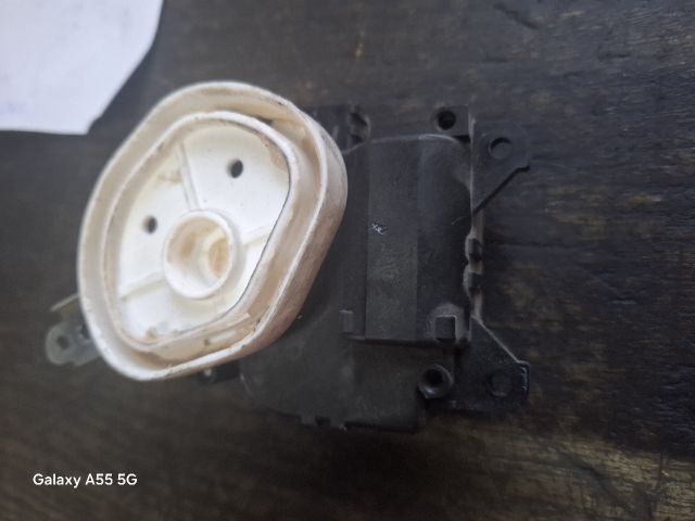 bontott SUZUKI SWIFT III Fűtés Állító Motor