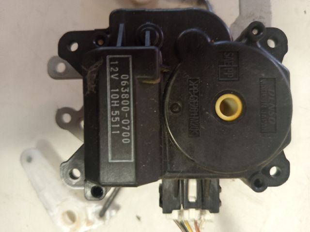 bontott SUZUKI SWIFT III Fűtés Állító Motor