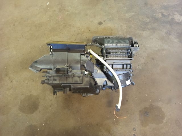 bontott SUZUKI SWIFT III Fűtés Box