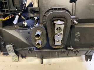 bontott SUZUKI SWIFT III Fűtés Box