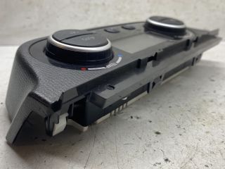 bontott SUZUKI SWIFT III Fűtéskapcsoló (digit klímás)