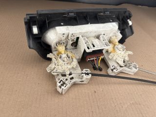 bontott SUZUKI SWIFT III Fűtéskapcsoló (manuális klímás)