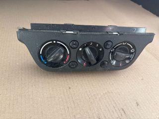 bontott SUZUKI SWIFT III Fűtéskapcsoló (manuális klímás)