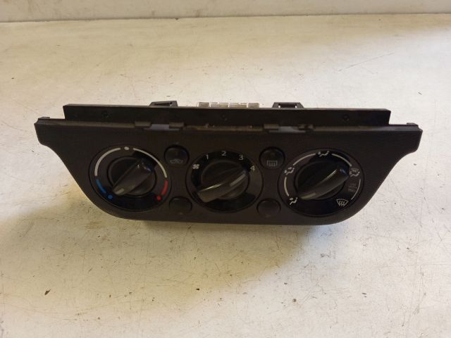 bontott SUZUKI SWIFT III Fűtéskapcsoló (manuális klímás)