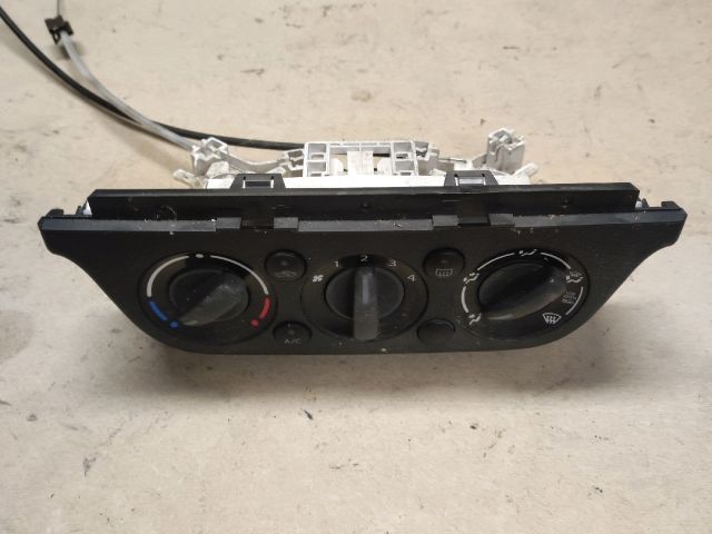 bontott SUZUKI SWIFT III Fűtéskapcsoló (manuális klímás)