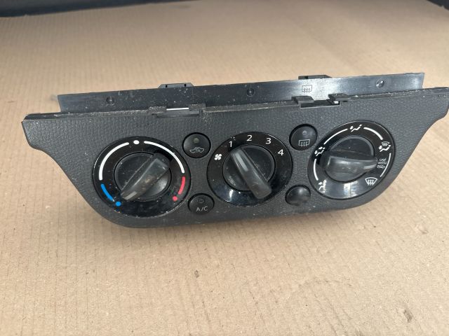 bontott SUZUKI SWIFT III Fűtéskapcsoló (manuális klímás)