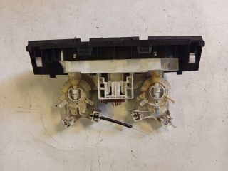 bontott SUZUKI SWIFT III Fűtéskapcsoló (manuális klímás)