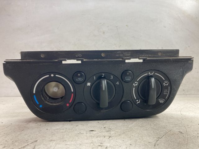 bontott SUZUKI SWIFT III Fűtéskapcsoló